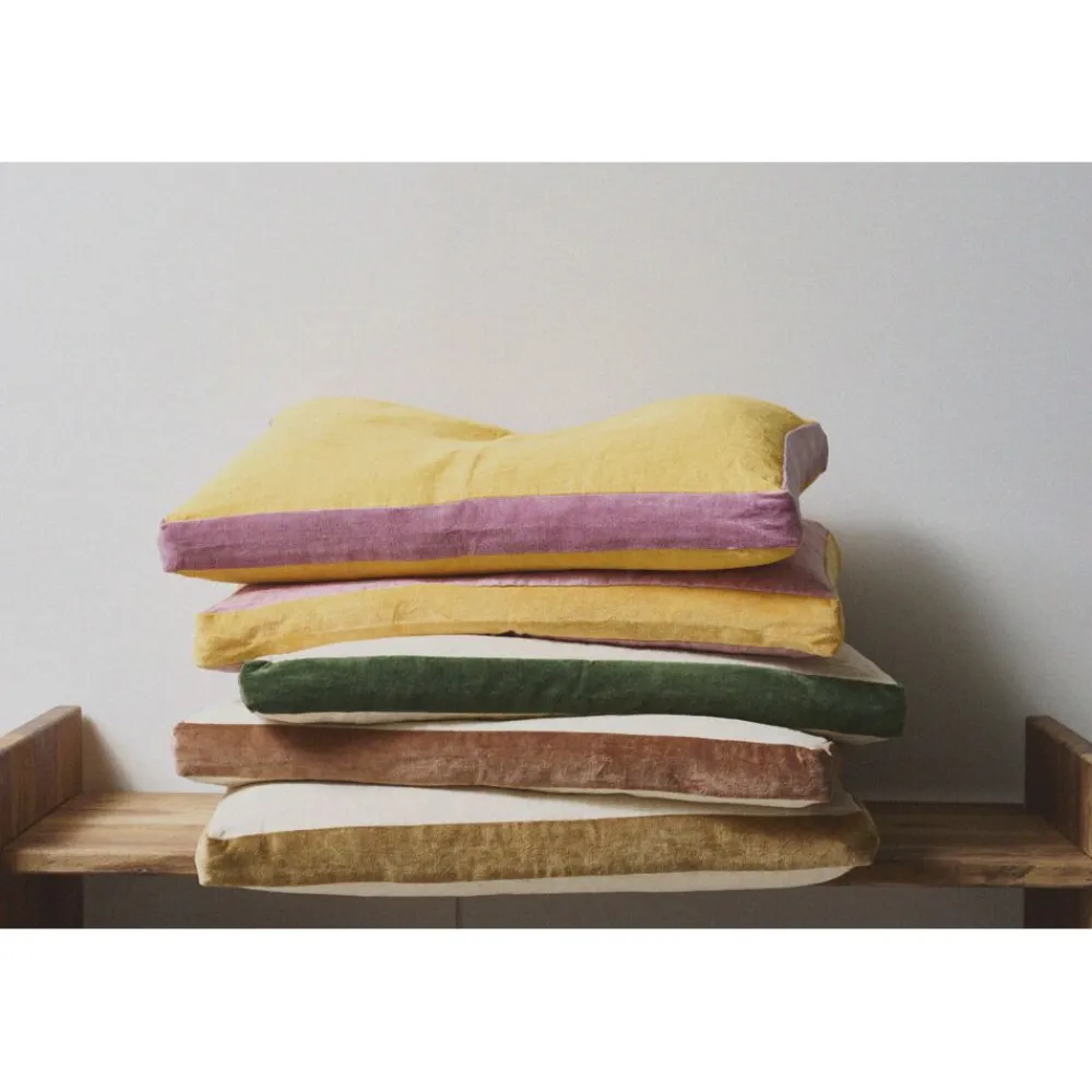 Pomax Coussins-ALPHA BORDERS - coussin - lin / velours - L 60 x W 40 cm - vert