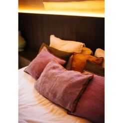 Pomax Coussins-ALPHA BORDERS - coussin - lin / velours - L 60 x W 40 cm - lavande